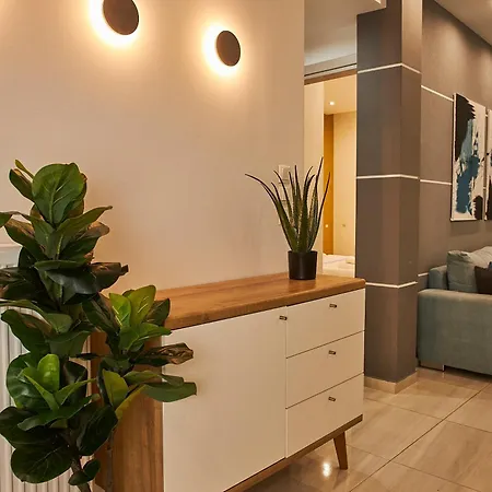 Circle Luxury Apartment By Biνoβi!